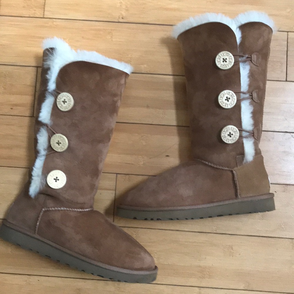 UGG Bailey Button Tall